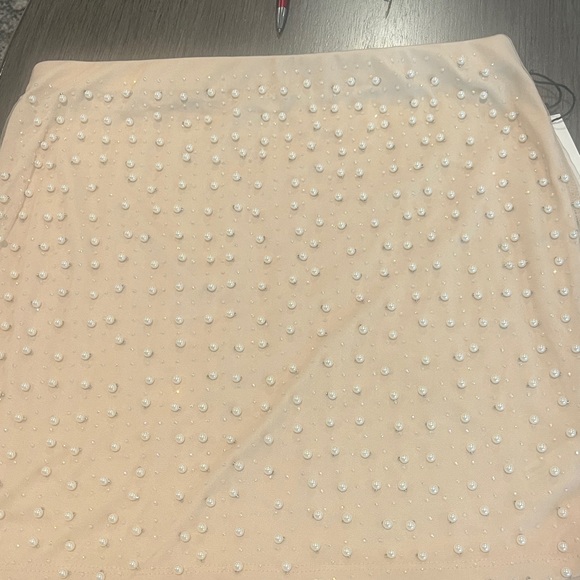 Haute Monde Beige Skirt with Pearl Details - Picture 4 of 6